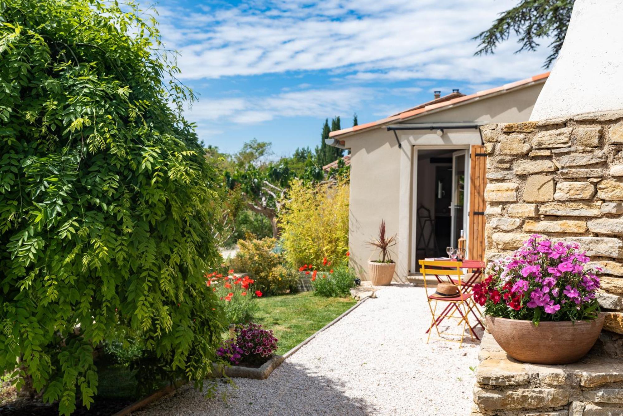 Gite Les Aiguillans Merindol-les-Oliviers Exterior photo